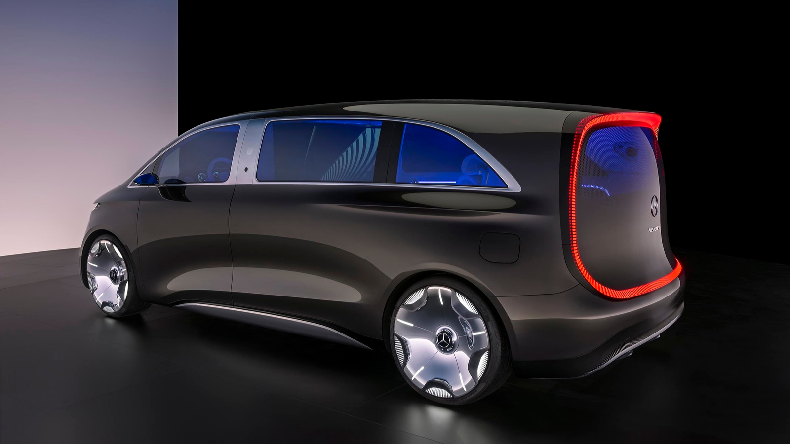 Mercedes Vision V: Lüks Van Kavramını Baştan Yazıyor 3 mercedes vision v luks van kavramini bastan yaziyor 1 BYrElIXW