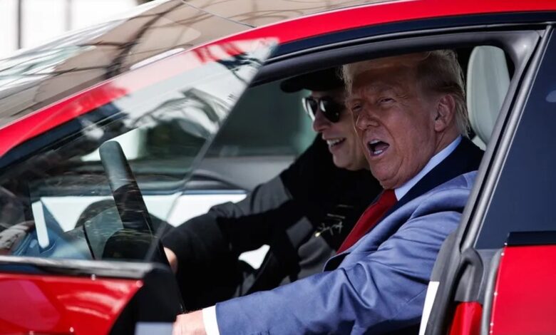 trump teslasini satiyor tarihi bir satis mi geliyor ZkFA9SNj