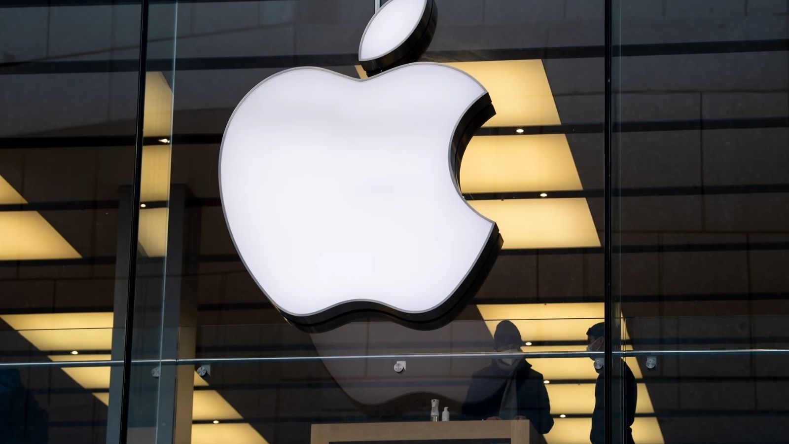 iphone telefonlara liquid glass tasarimi geri geliyor l4Fm3jtg