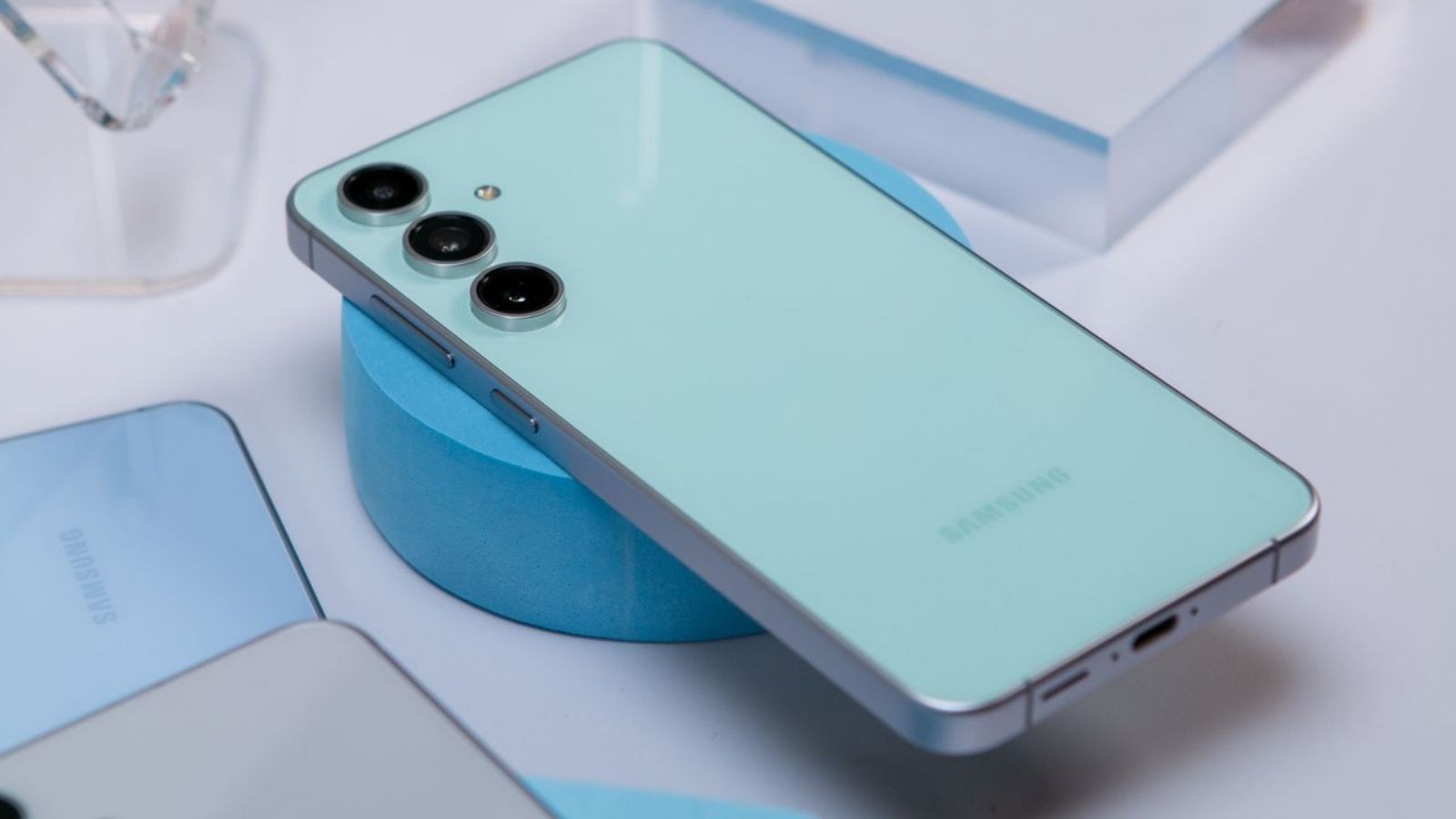 Samsung Galaxy S25 FE Tasarımı Sızdı 2 samsung galaxy s25 fe tasarimi sizdi 0 nqMw7lpB