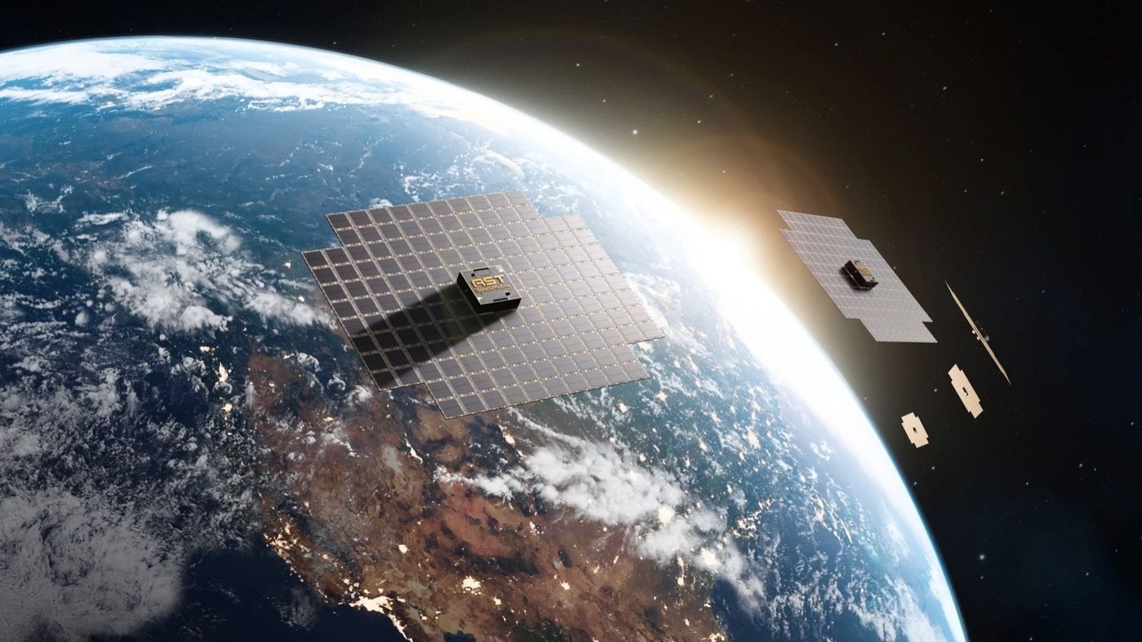 spacex ve ast arasinda yorunge savasi kizisiyor 0