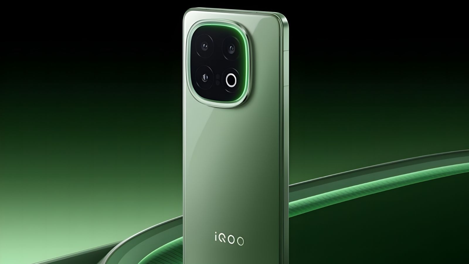 iQOO 15 Mini Snapdragon 8 Elite 2 ile Geliyor 2 iqoo 15 mini snapdragon 8 elite 2 ile geliyor 0
