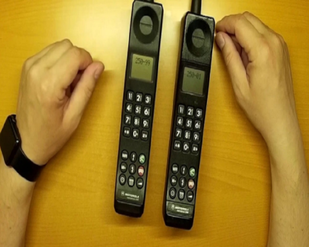 Dünyanın ilk cep telefonları 3 dunyanin ilk cep telefonlari 1